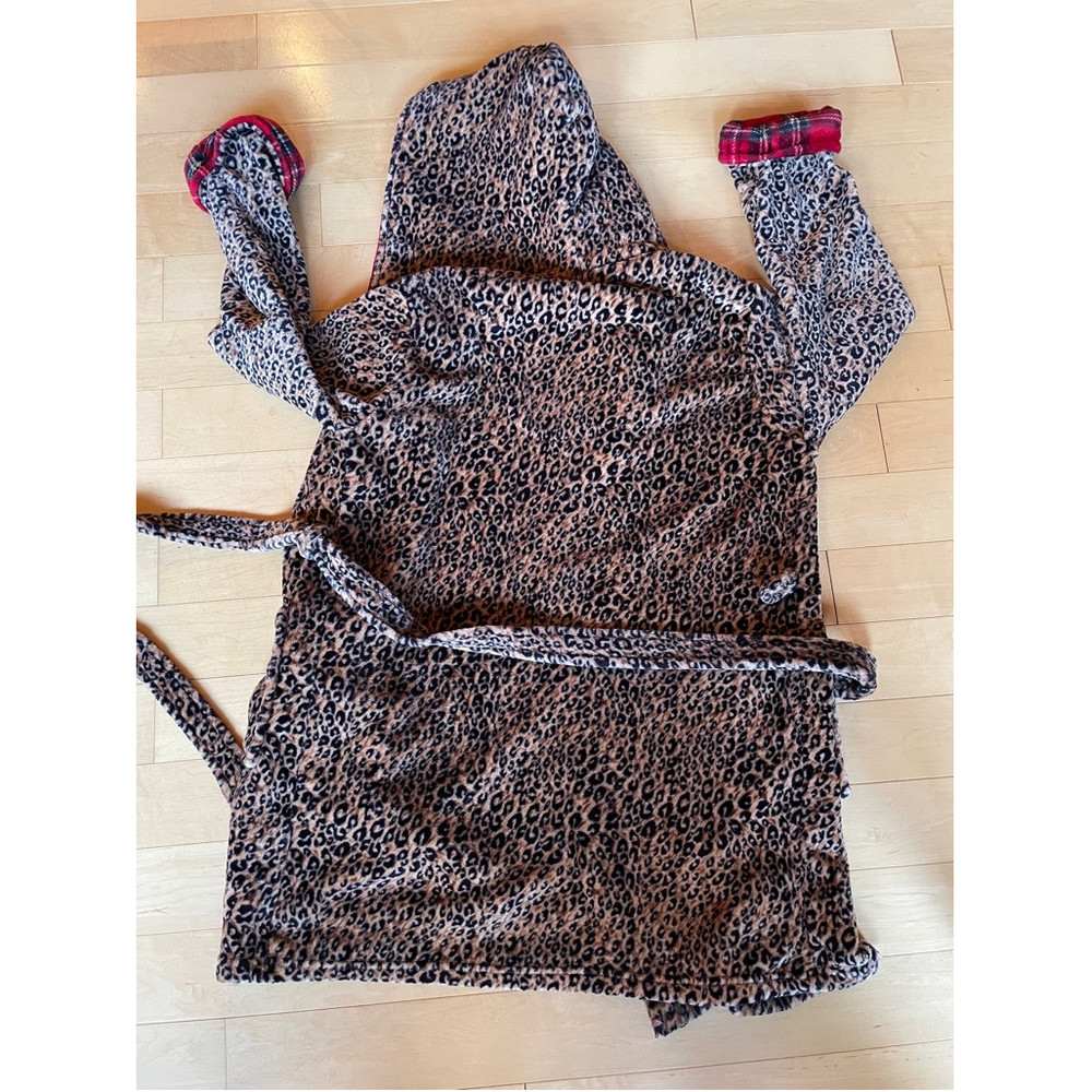 Max Studio L Leopard Hooded Robe - Picture 5 of 6